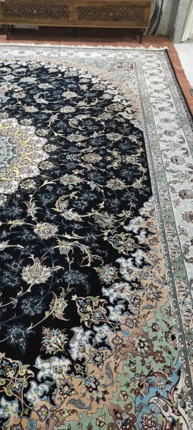 یک تخته فرش 12متری 1200شانه کویر|فرش|بندرعباس, |دیوار