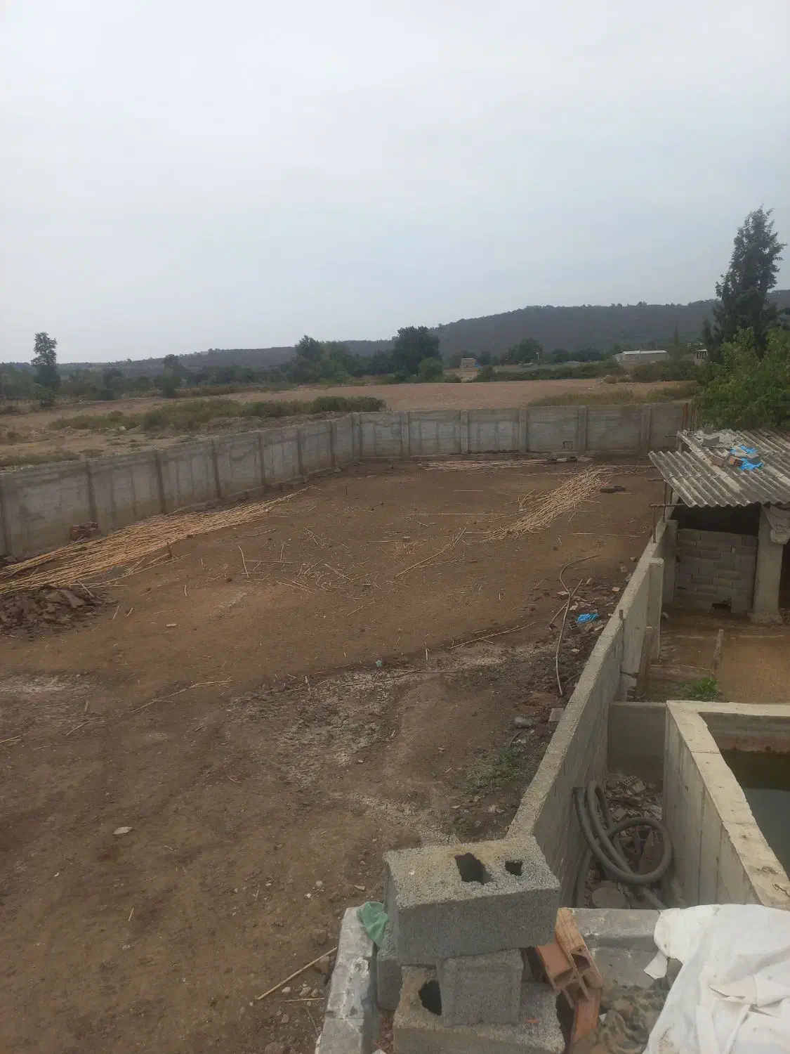 یک واحد دامداری با همه امکانات|فروش دفتر صنعتی، کشاورزی، تجاری|گرگان, |دیوار