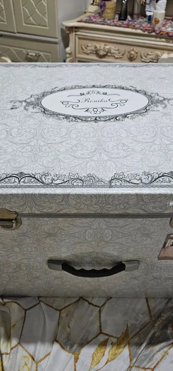 روتختی سلطنتی|سرویس روتختی|اندیشه, اندیشه فاز ۴|دیوار