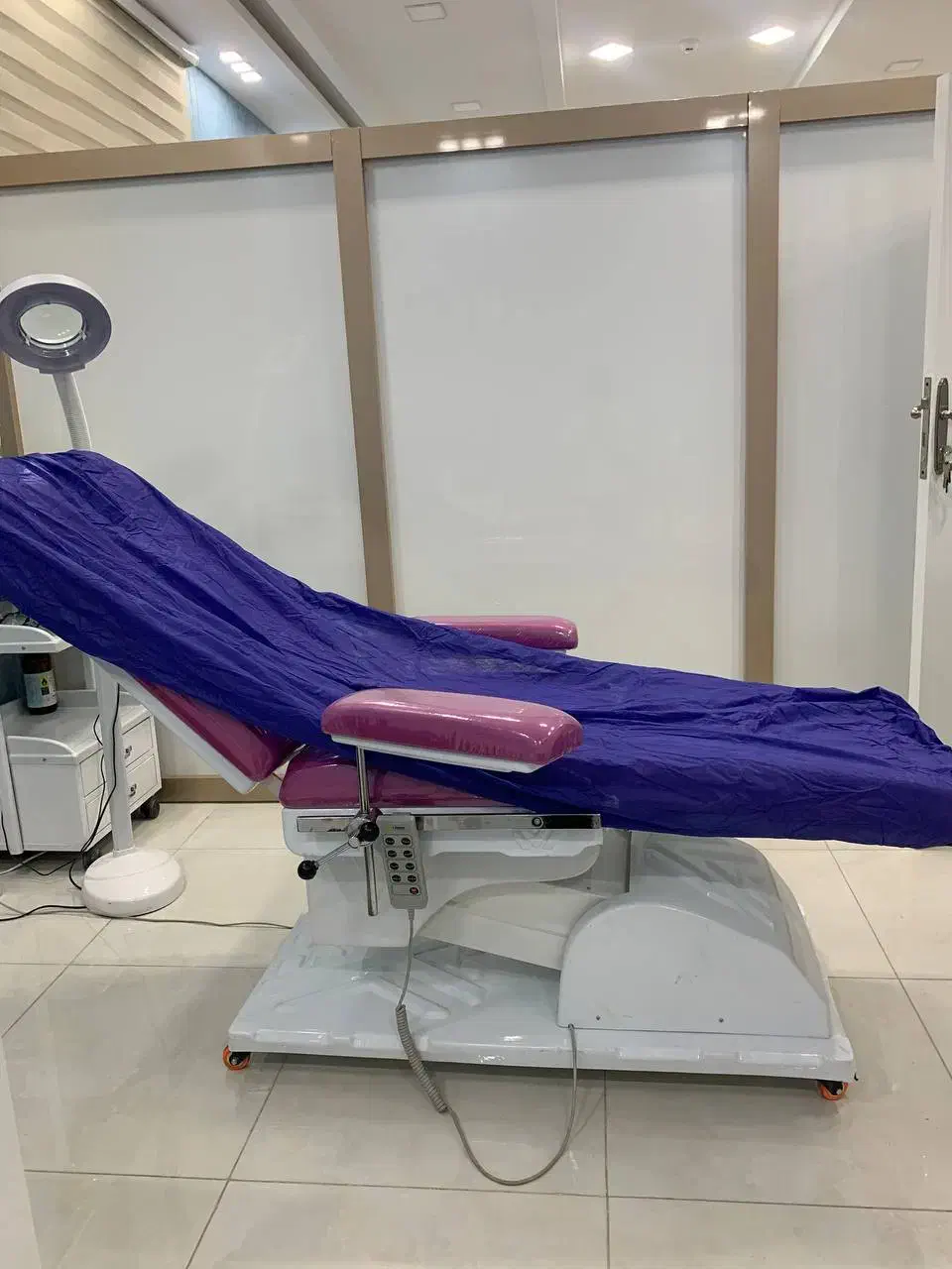 پکیجکامل مطب زیبایی،تختبرقی،کانتر،آبسردکن،مبلمان|پزشکی|کرمانشاه, |دیوار