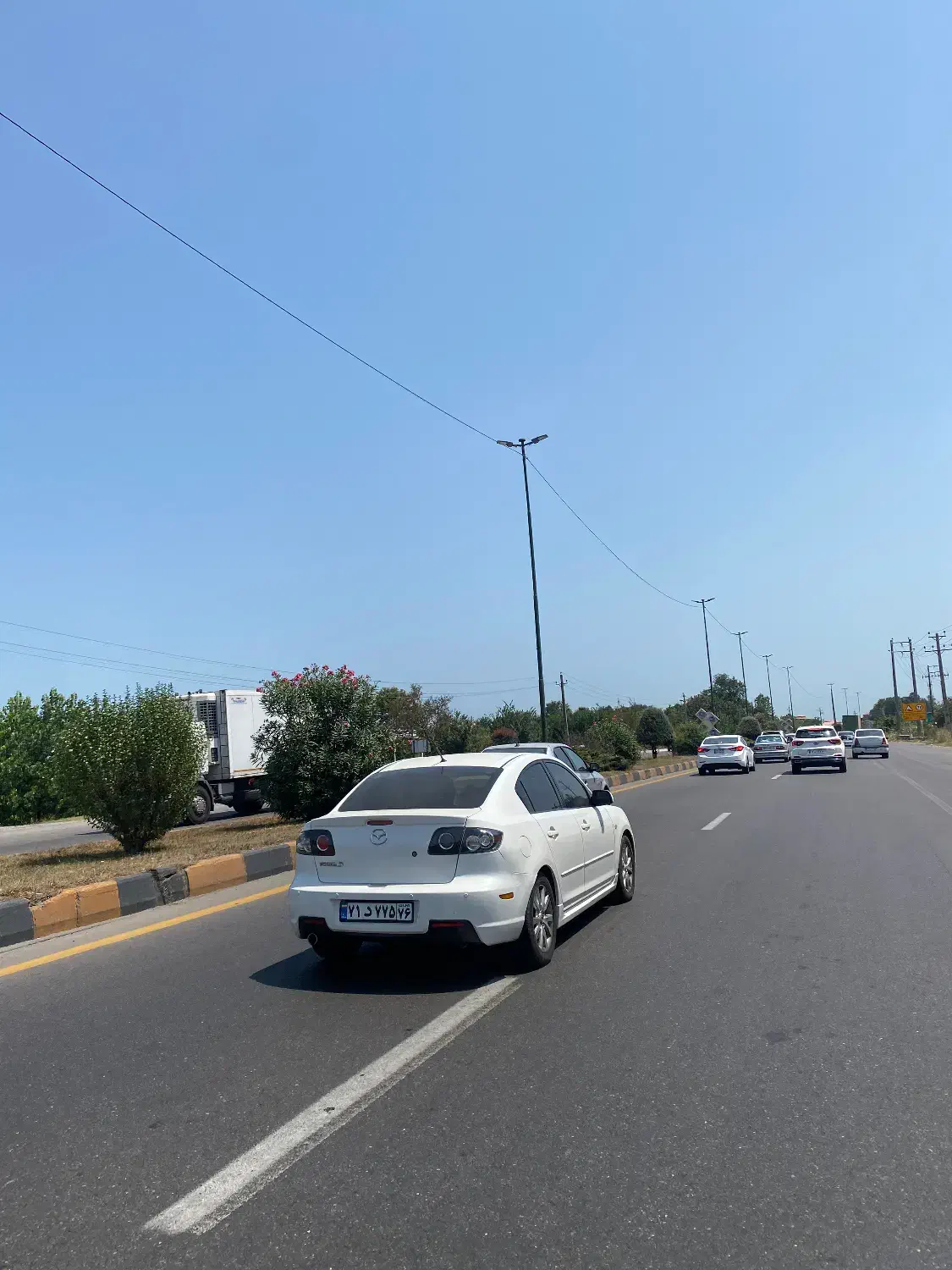 اجاره مغازه ۹۰۰ متری بر اصلی کمربندی فول امکانات|اجارهٔ مغازه و غرفه|لاهیجان, حاجی آباد|دیوار