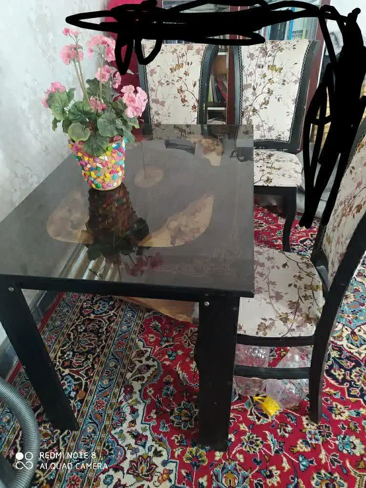 میز و صندلی غذاخوری 4نفره در حد نو|میز و صندلی غذاخوری|خرمآباد, |دیوار