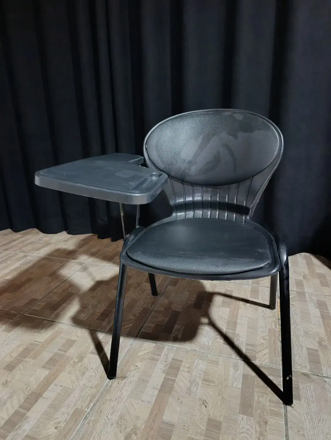 صندلی|صندلی و نیمکت|آستانه اشرفیه, |دیوار