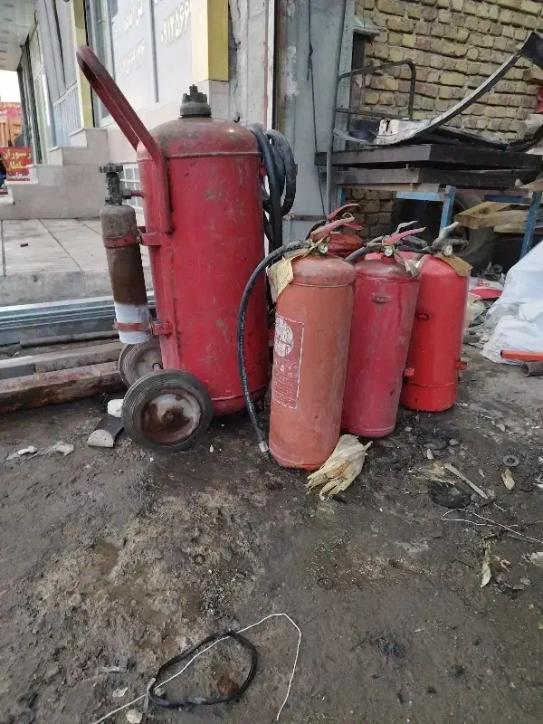 1عدد کپسول آتشنشانی 50کیلوی 5عدد 10کیلوی|ابزارآلات|صفادشت, |دیوار