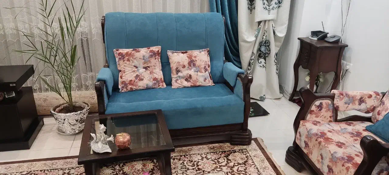 فروش یک دست مبل مدل آمریکایی هشت میلیون تومان|مبلمان خانگی و میز عسلی|زنجان, |دیوار