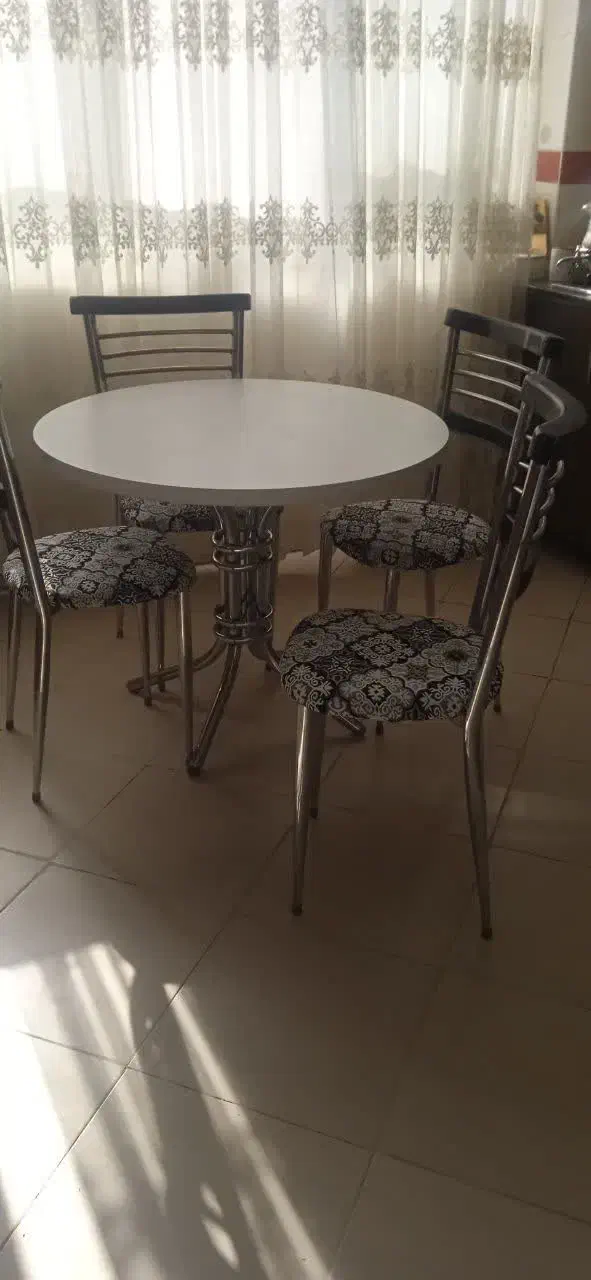 میز ناهار خوری 4 نفره|میز و صندلی غذاخوری|بیرجند, |دیوار