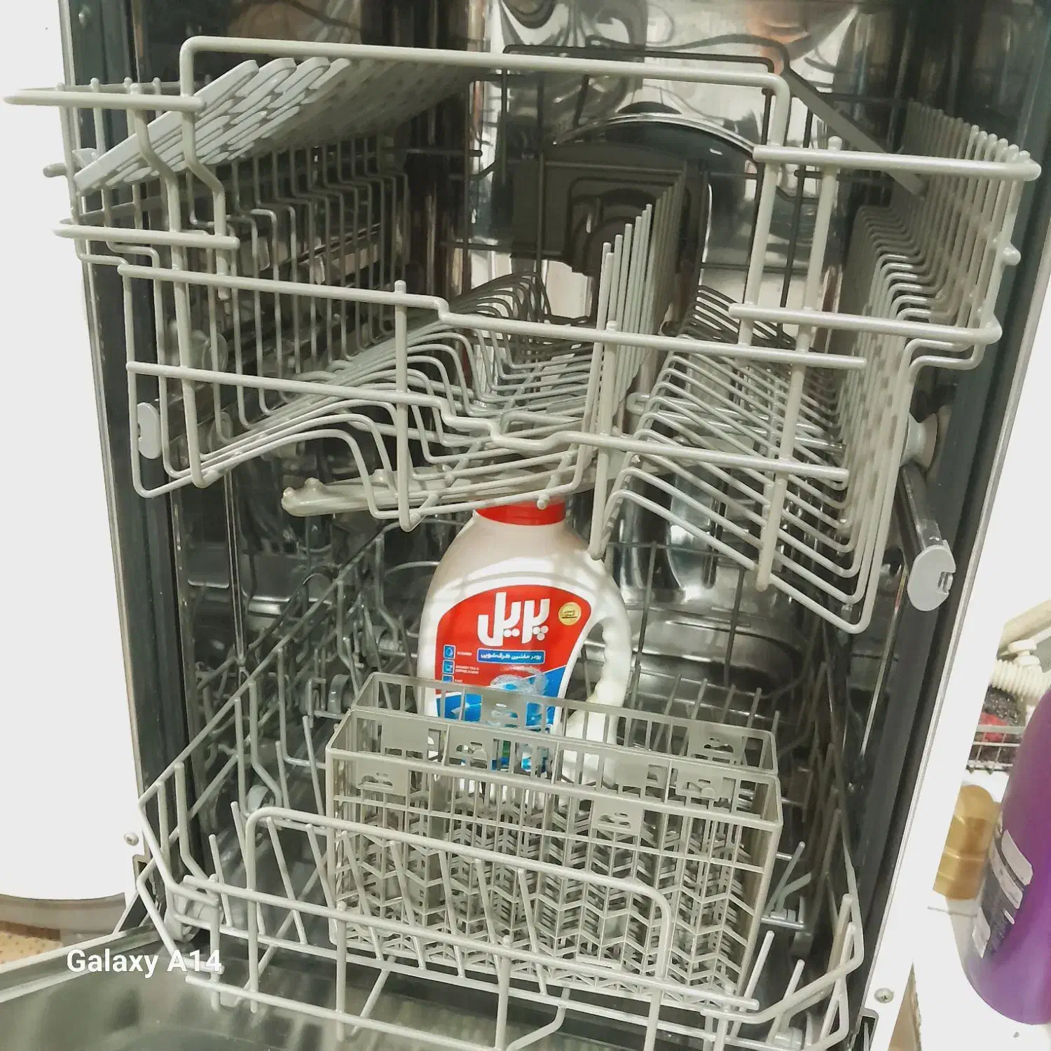 ماشین ظرفشویی ۸نفره نفره.میز ناهارخوری|ماشین ظرفشویی|سیدان, |دیوار