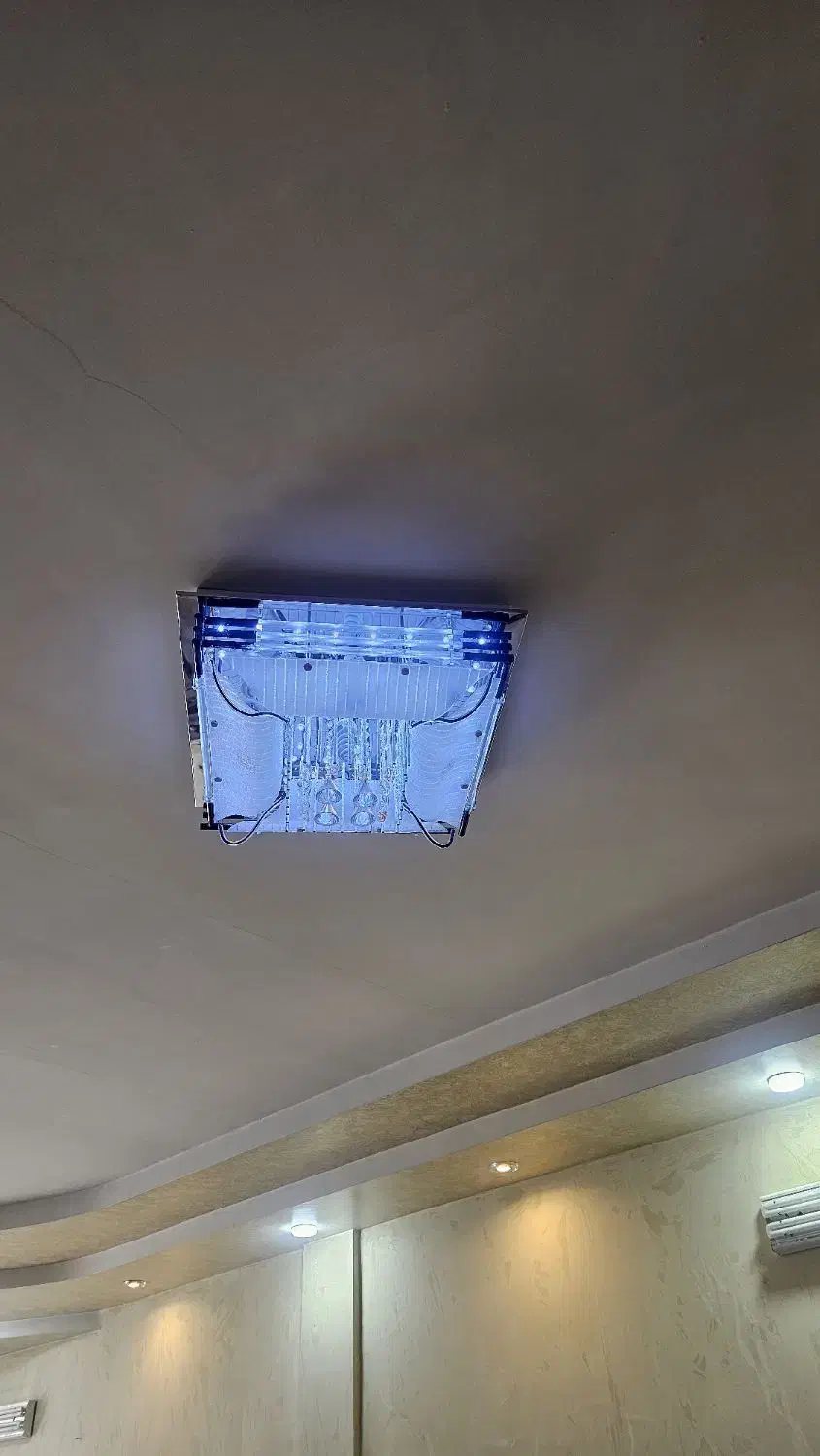 لوستر|لوستر و چراغ آویز|نیشابور, دارایی|دیوار