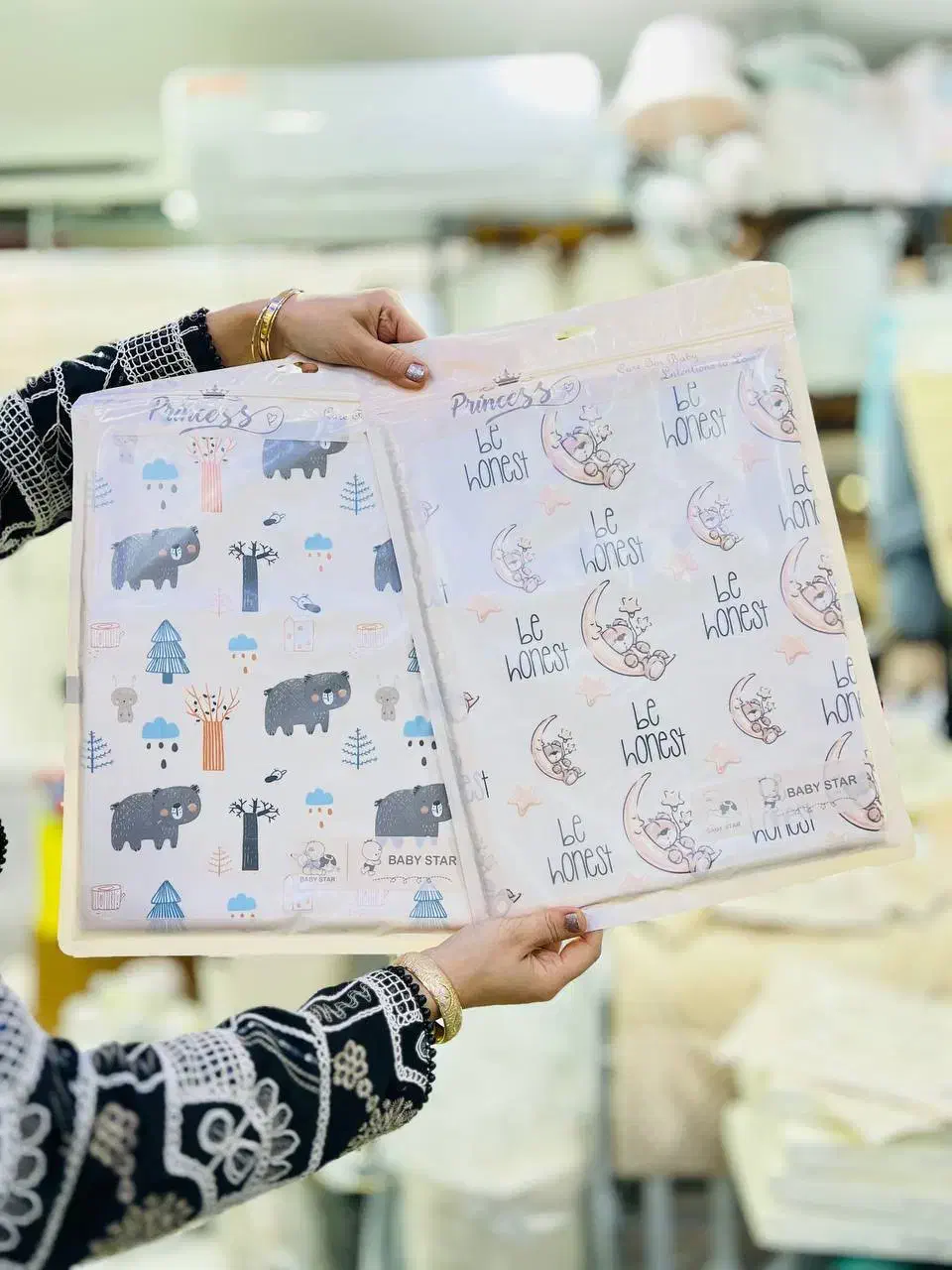 زیرانداز تعویض مخمل|اسباب و اثاث بچه|تهران, عبدل‌آباد|دیوار