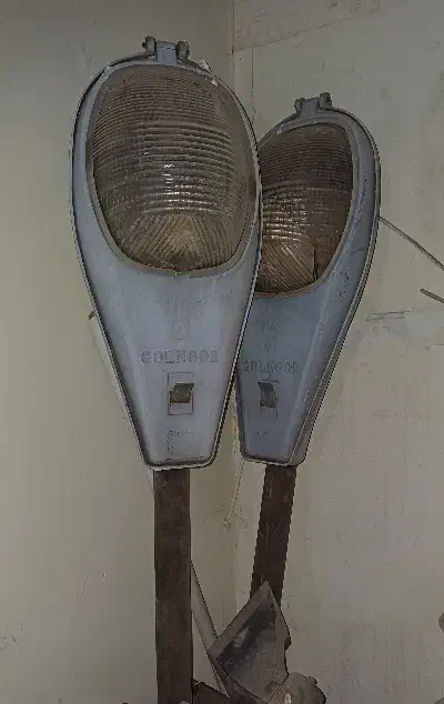 چراغ تیر برق|لامپ و چراغ|سبزوار, ابوریحان|دیوار