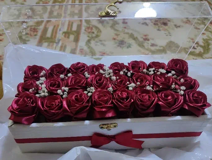 باکس گل یلدایی و زیبا|گل مصنوعی|سنندج, |دیوار