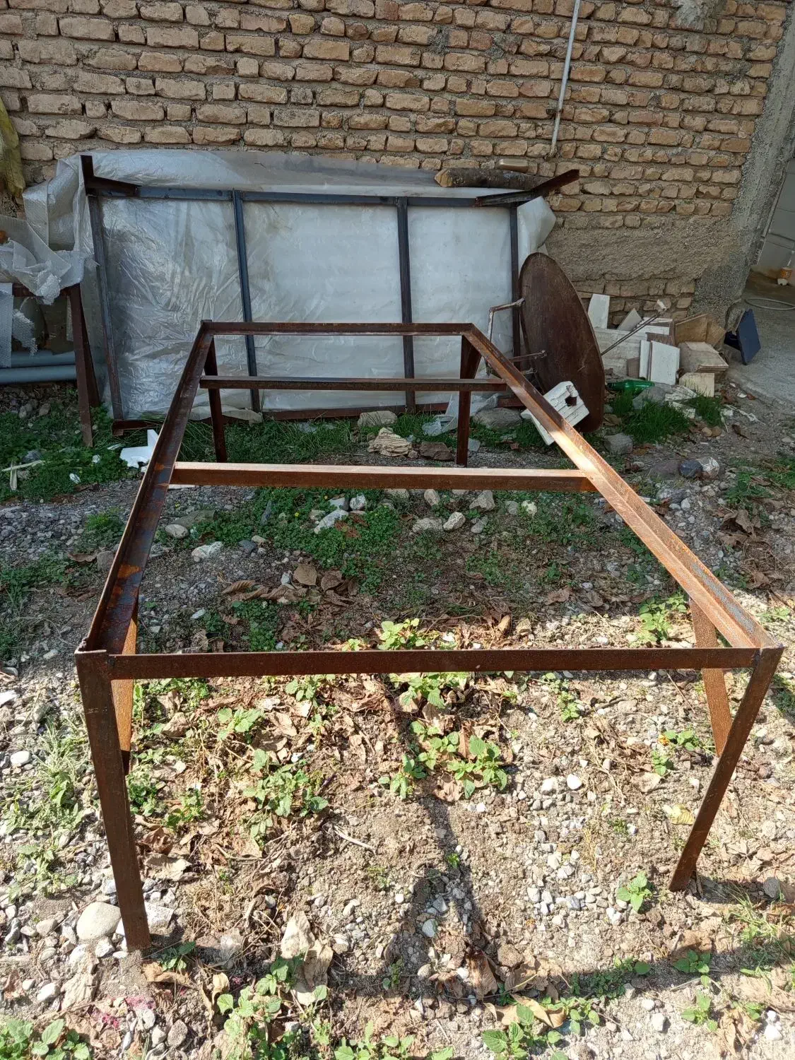 تخت فلزی|تخت و سرویس خواب|علی‌آباد کتول, |دیوار
