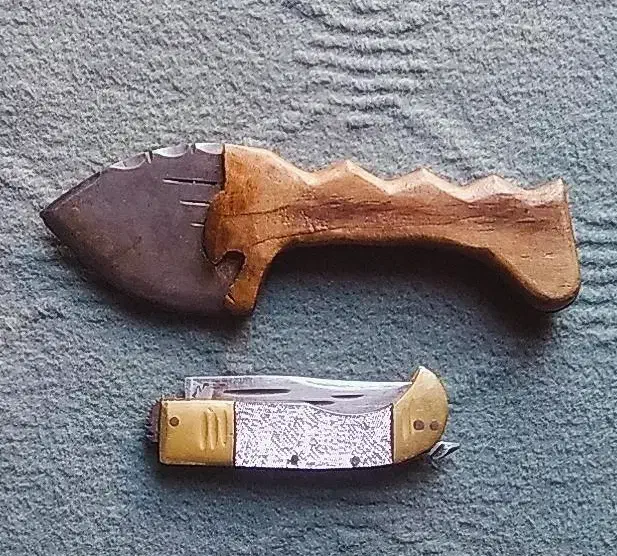 چاقو|کلکسیون اشیاء عتیقه|کرمان, |دیوار