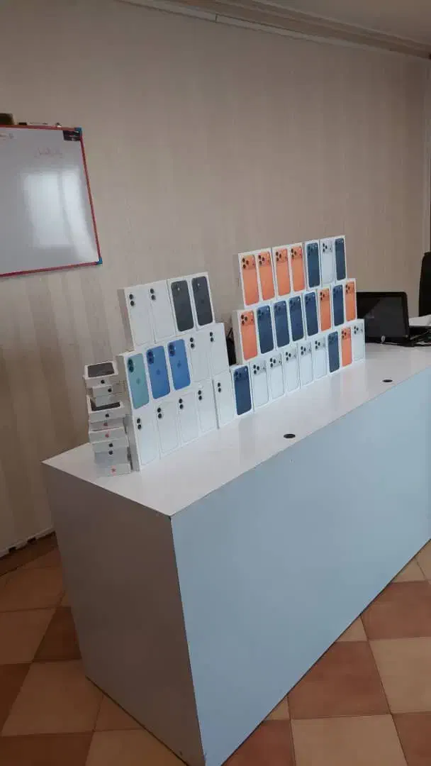 انواع برندهای لپتاپ و گوشی آیفون ۱۶ و ۱۷|رایانه همراه|هشتگرد, شهرک بعثت|دیوار