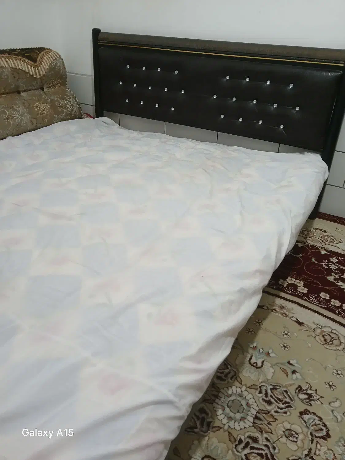 تخت خواب دونفره چرمو فلز|تخت و سرویس خواب|فسا, |دیوار