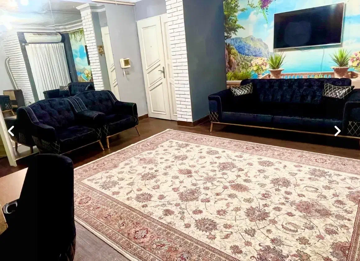 مبل ۸ نفره چستر تخت خواب شو چرم مخمل مشکی|مبلمان خانگی و میز عسلی|رشت, چله خانه|دیوار