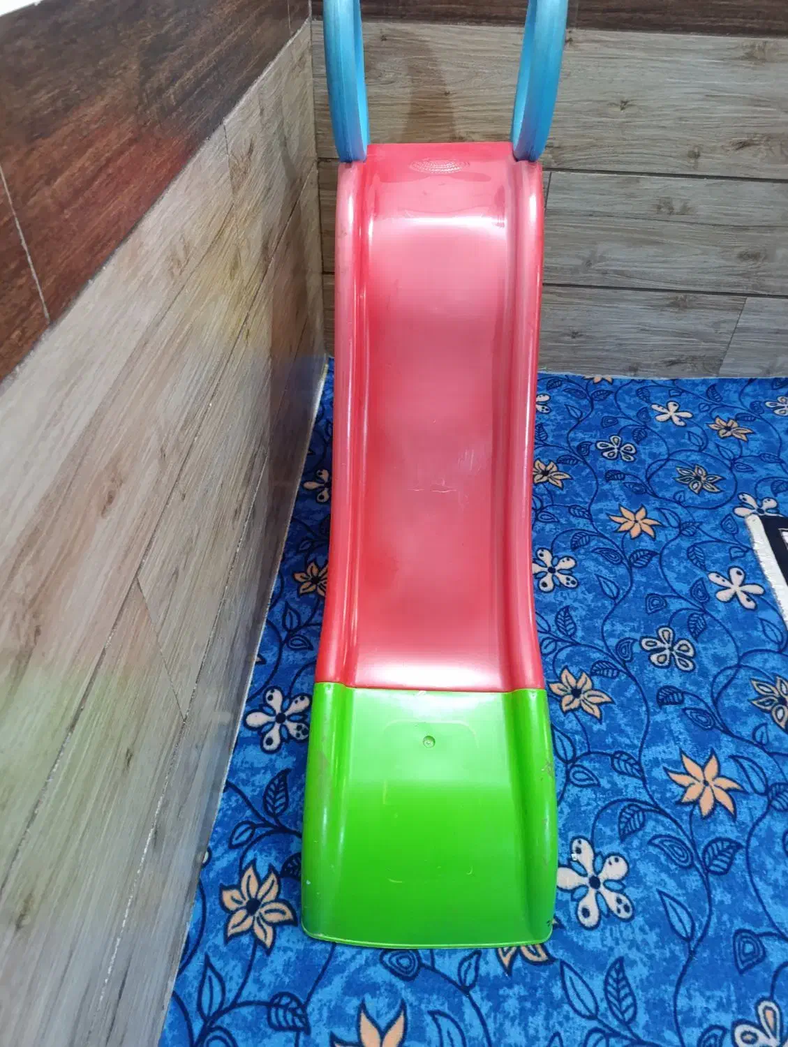 سرسره کودک|اسباببازی بچه|تربت جام, میان جام|دیوار