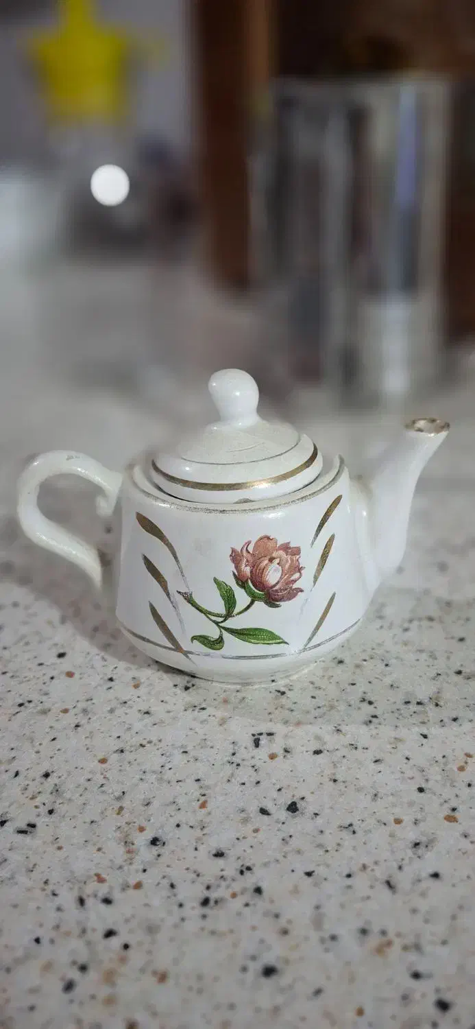 قوری زعفران|قوری، کتری، قهوه‌ساز دستی|قدس, شهر‌قدس|دیوار