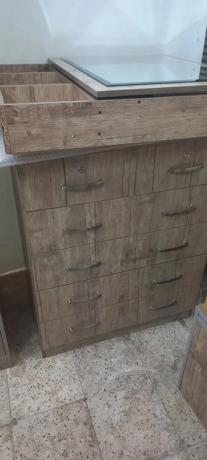 دراور با ایینه کشویی نو|جاکفشی، کمد، دراور|لاهیجان, پردسر|دیوار