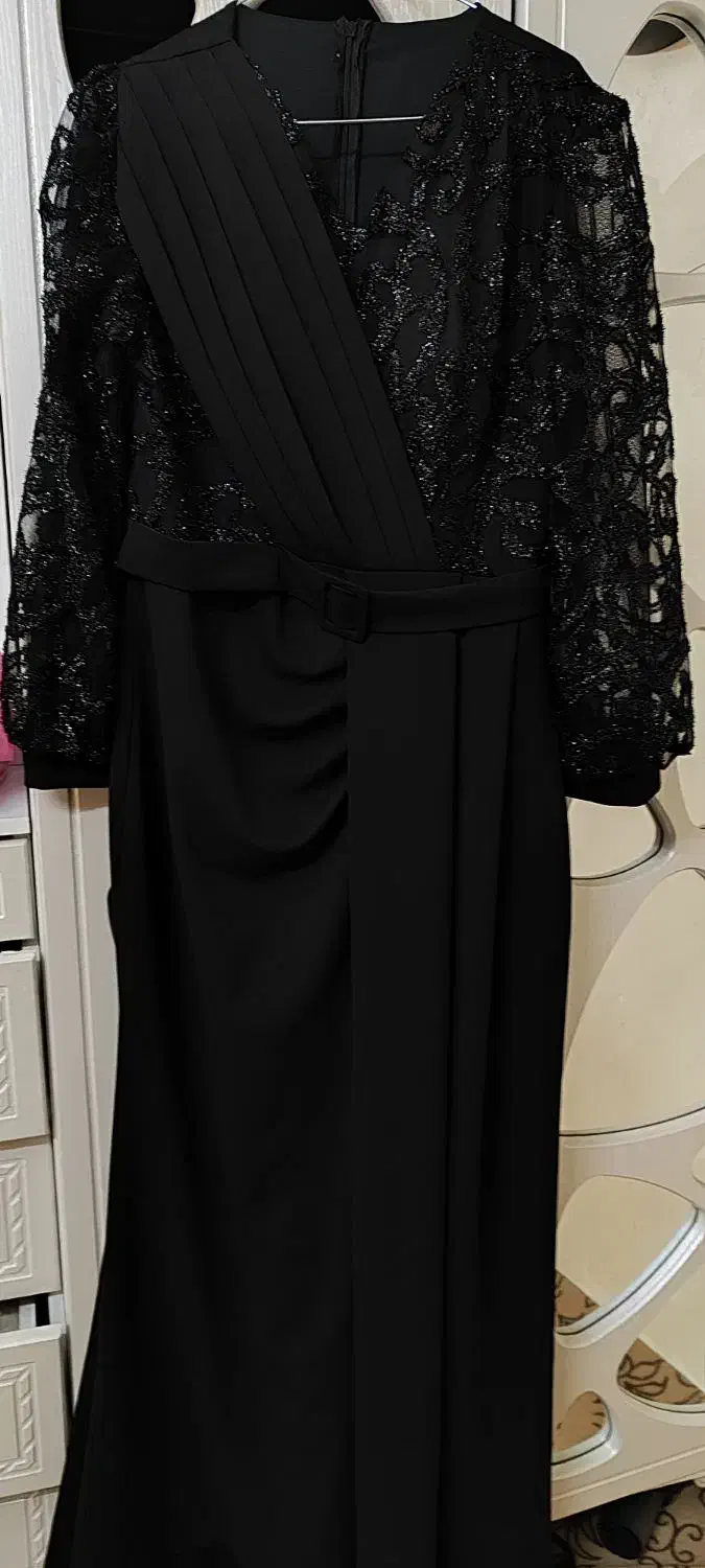 لباس شب|لباس|قدس, شهرقدس|دیوار