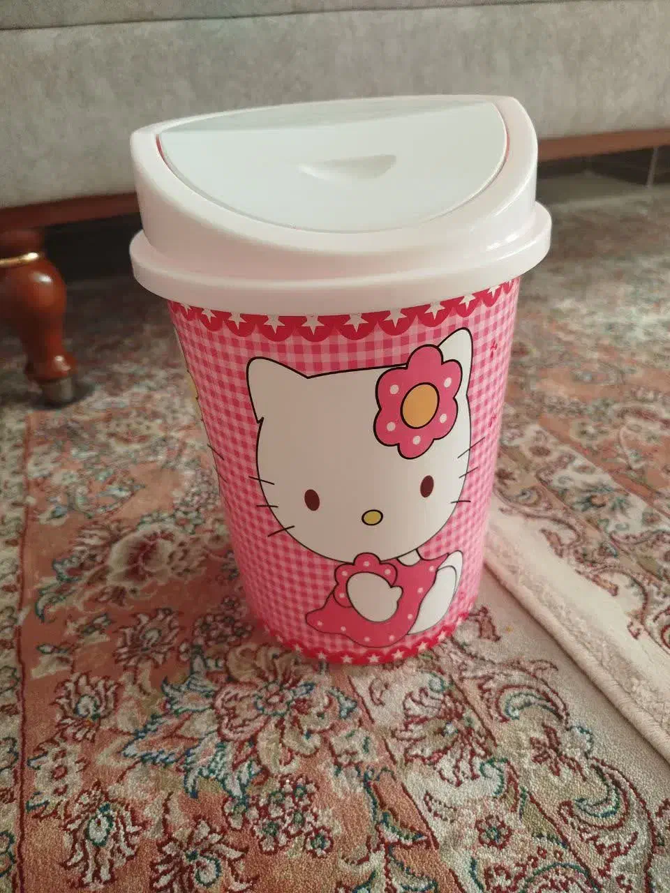 سطل زباله زیبا|لوازم نظافت|قائمشهر, |دیوار