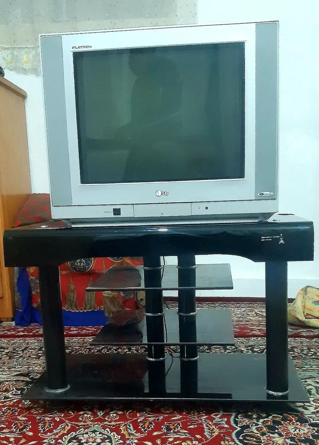 تلویزیون ومیز تلویزیون|میز تلویزیون|بروجرد, |دیوار