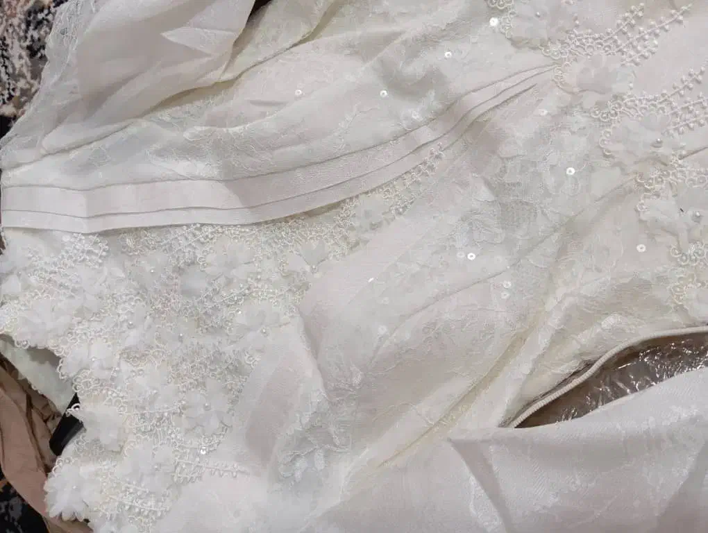 لباس عروس عقد یا نامزدی|لباس|پیشوا, |دیوار