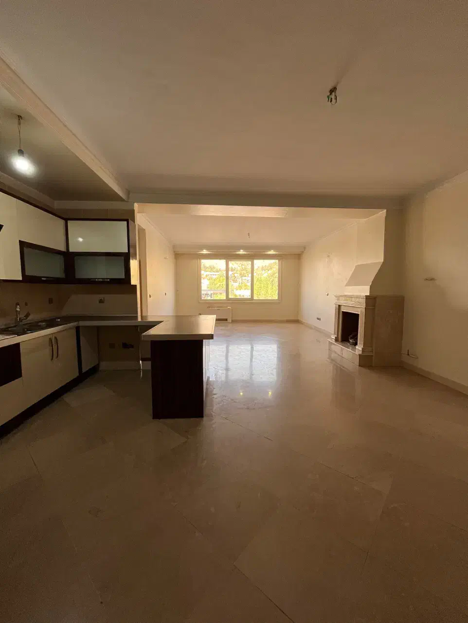 آپارتمان۱۳۵متر*۳خواب* ۲مستر*۲۴متری*فول مشاعات