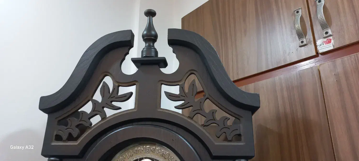 ساعت زمینی استاده فوق العاده شیک و خاص|ساعت دیواری و تزئینی|تهران, فلاح|دیوار