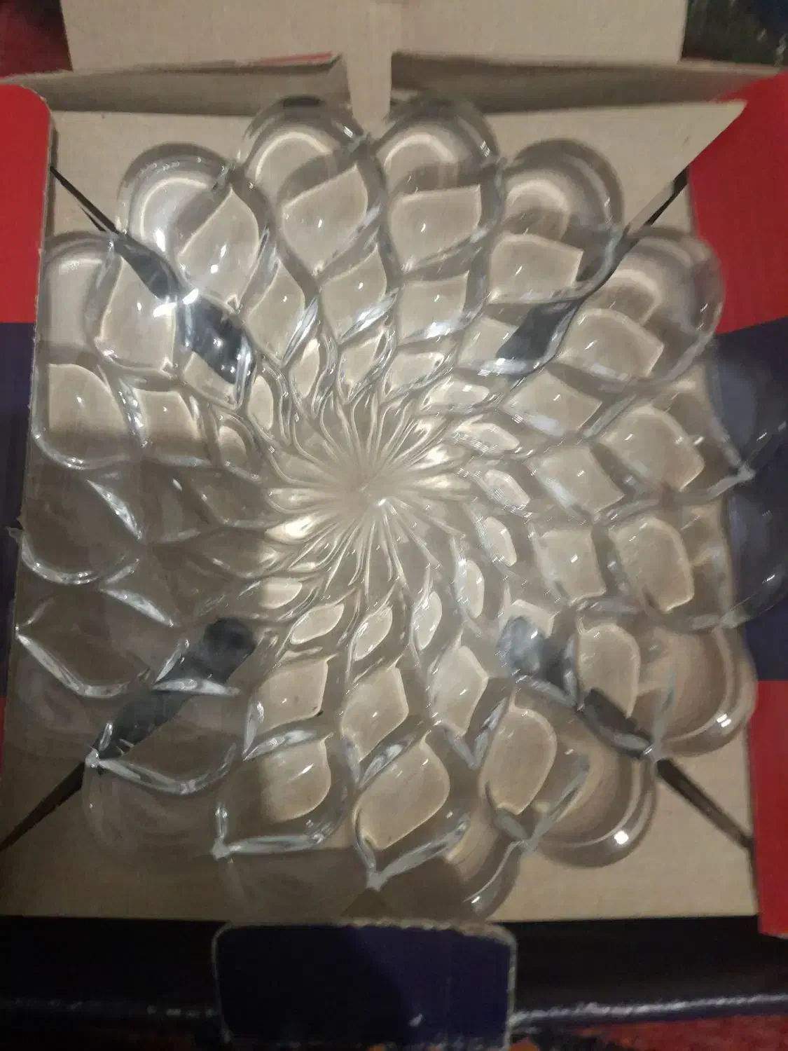 تعدادی پیرکس ۲۱تیکه هستند|ظروف سرو و پذیرایی|برخوار, |دیوار