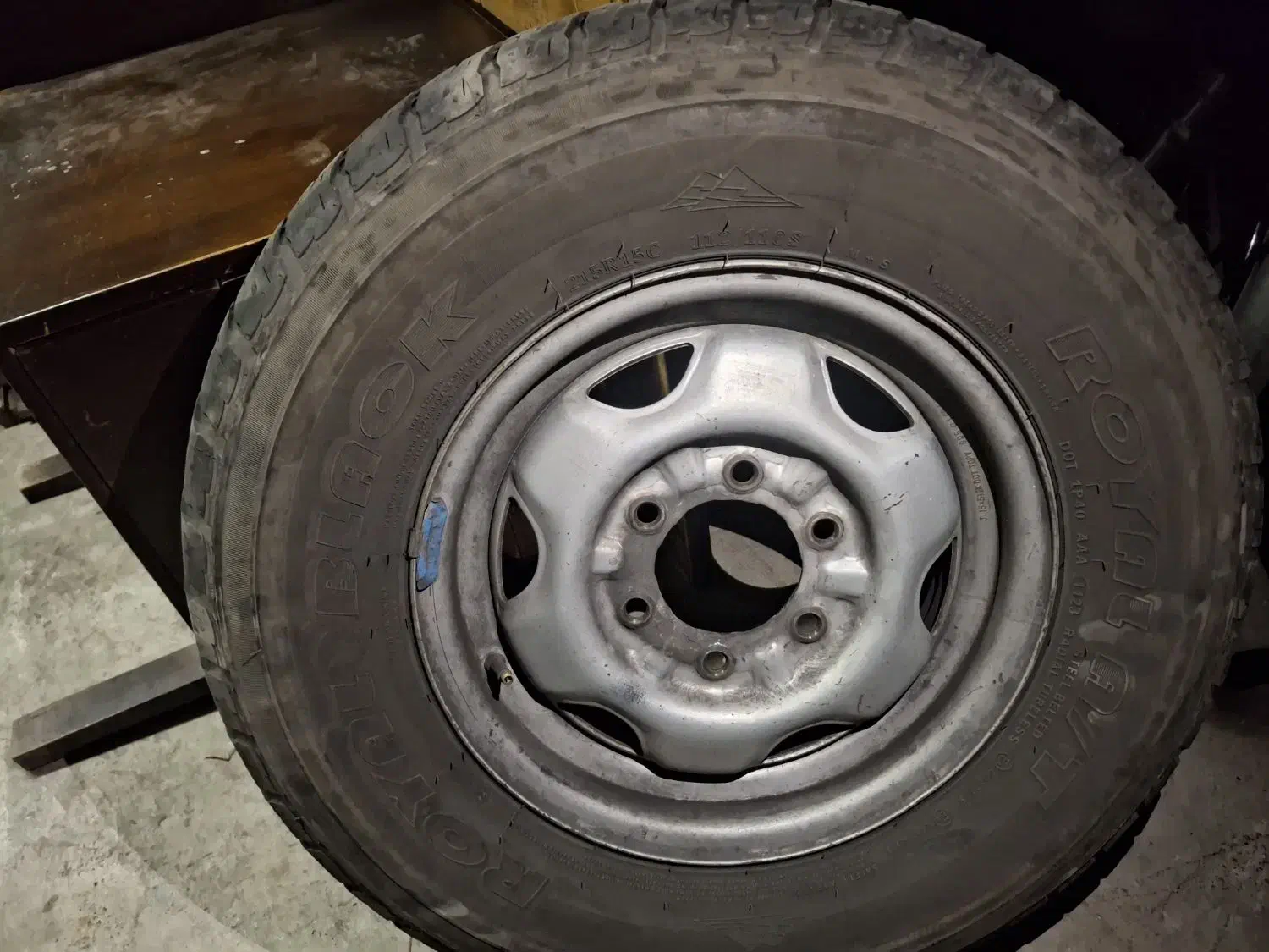 لاستیک پیکاپ 215r15c|قطعات یدکی و لوازم جانبی|تهران, فرمانیه|دیوار