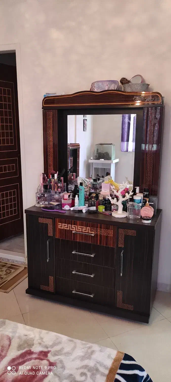 سرویس خواب|تخت و سرویس خواب|محمدشهر, محمدشهر|دیوار