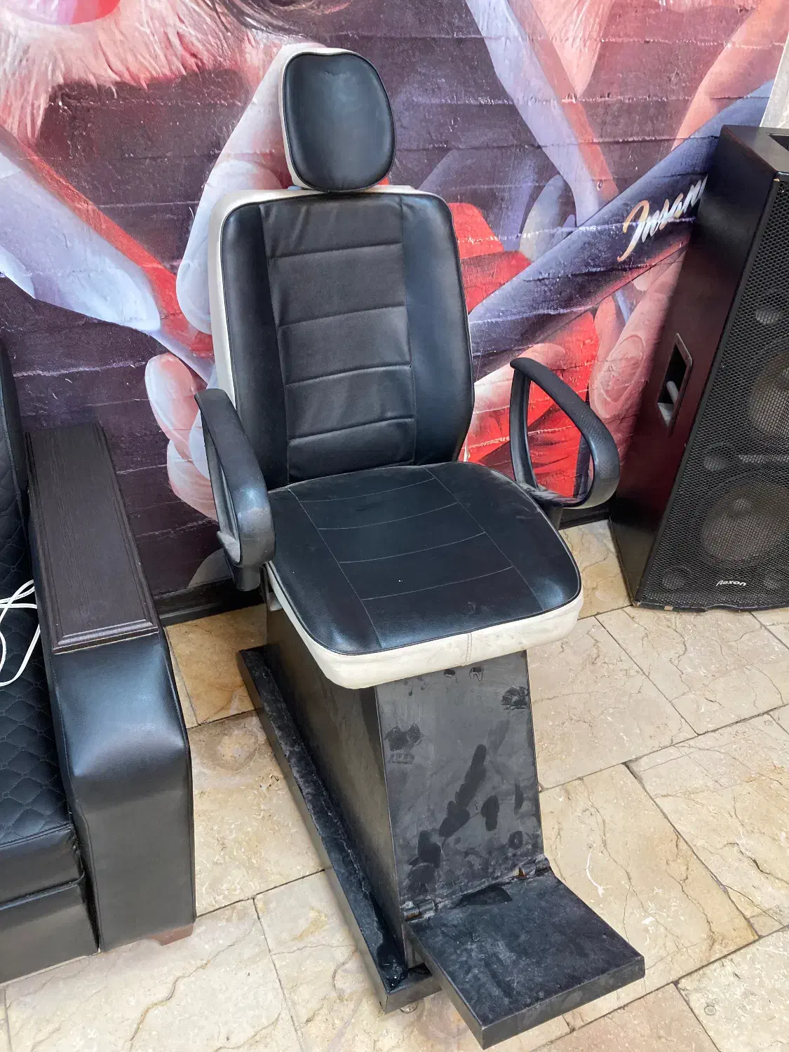 صندلی ارایشگاه|آرایشگاه و سالن‌های زیبایی|رباط‌کریم, رباط‌کریم|دیوار