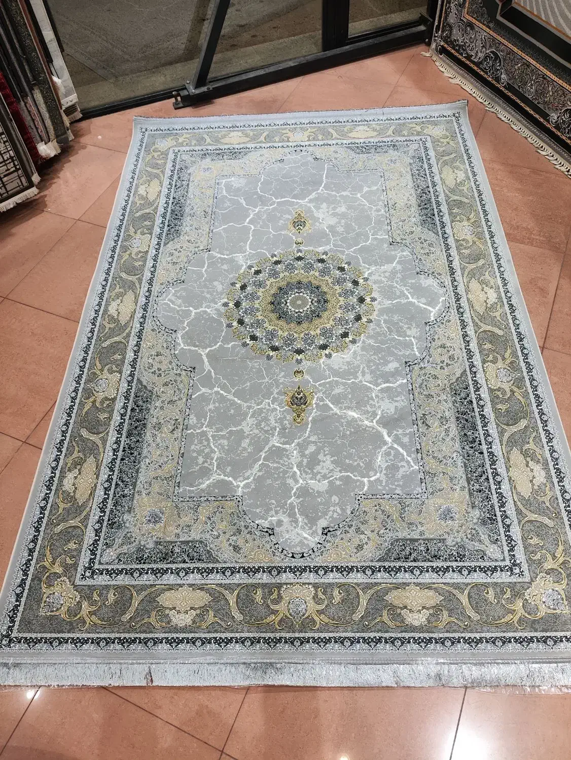 ۱۲۰۰ شانه برجسته طرح کویر زیر قیمت|فرش|ارومیه, |دیوار