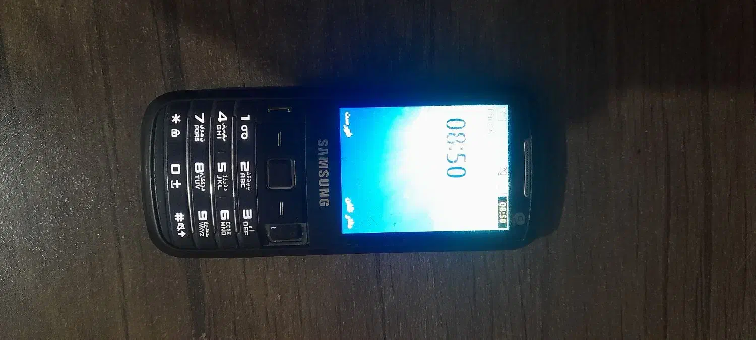 گوشی ساده سامسونگ صفحه رنگی دوربین دار تک سیم|موبایل|نسیم‌شهر, |دیوار