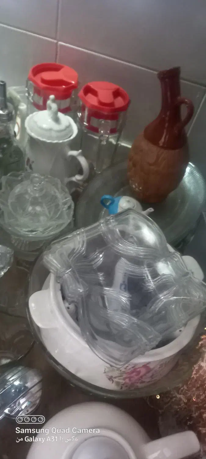 مقداری ظرف وظروف بفروش میرسد|ظروف سرو و پذیرایی|مرند, |دیوار