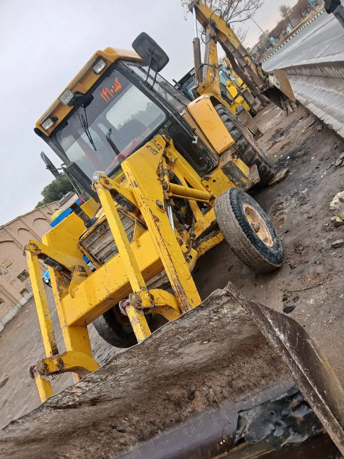 بیل بکهو تی دی ال۸۶|خودرو سنگین|سبزوار, قصبه شرقی|دیوار