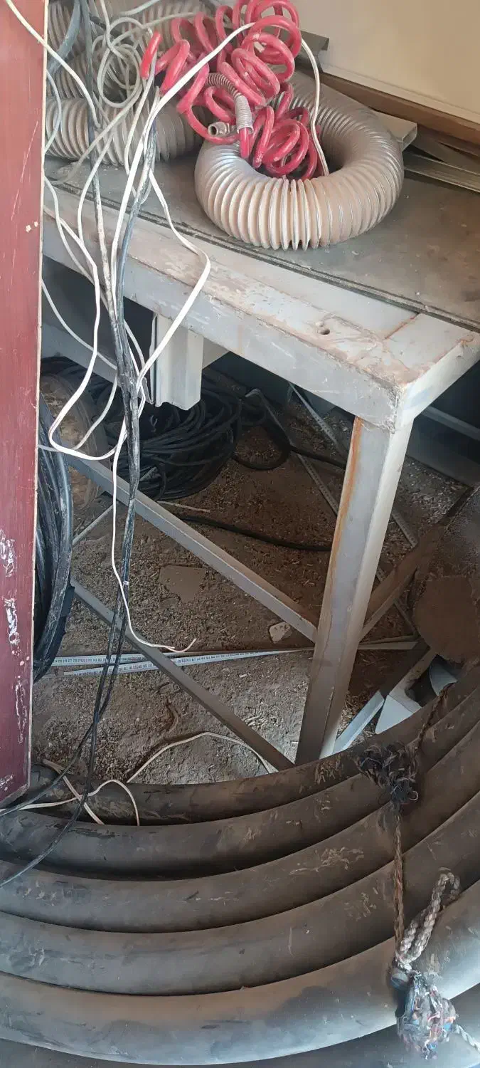 میز اهنی|ابزارآلات|مبارکه, |دیوار