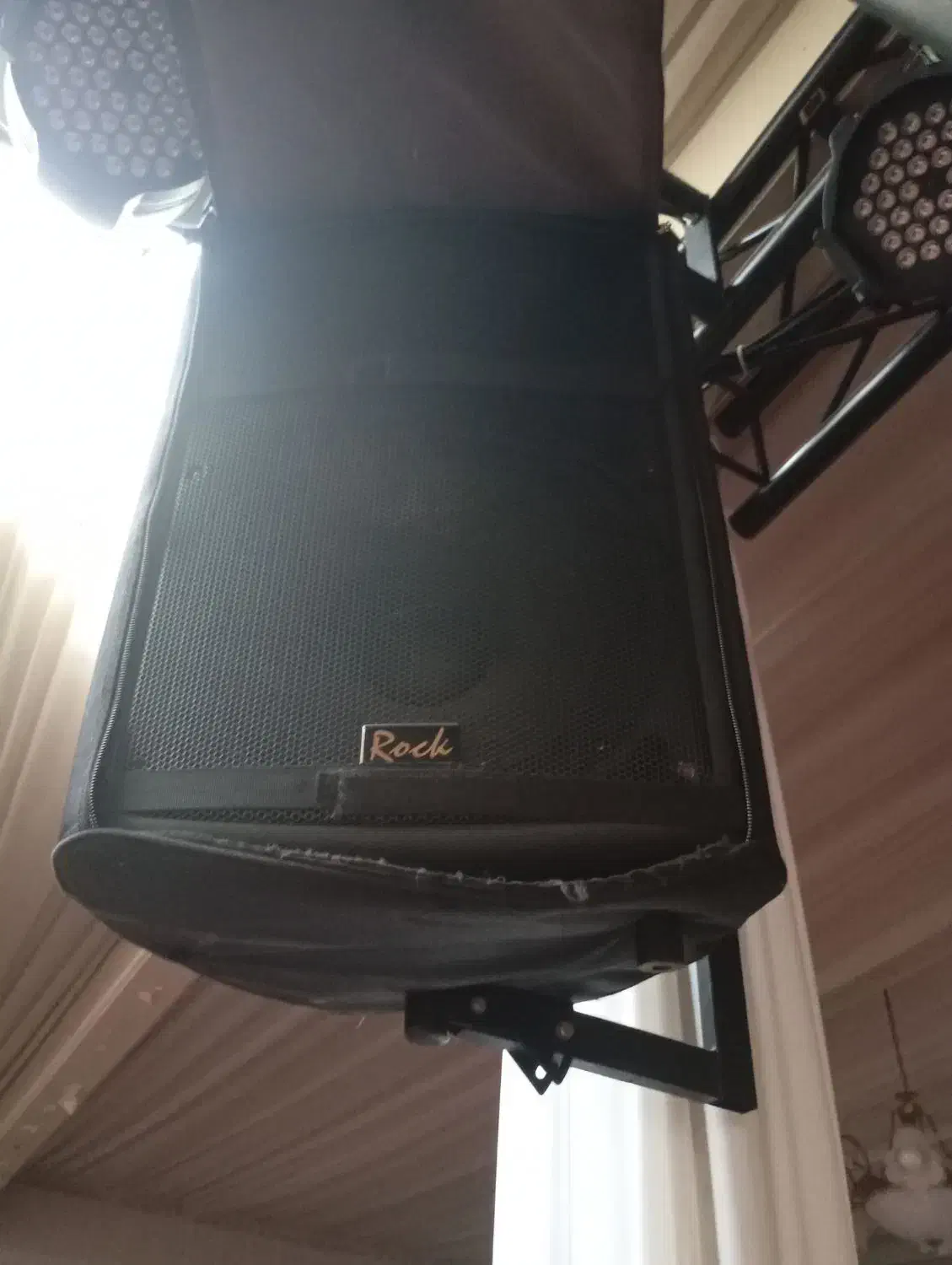 سیستم صوت و نورپردازی شامل باند ساب میکسر|سیستم صوتی خانگی|شیراز, دروازه قران|دیوار