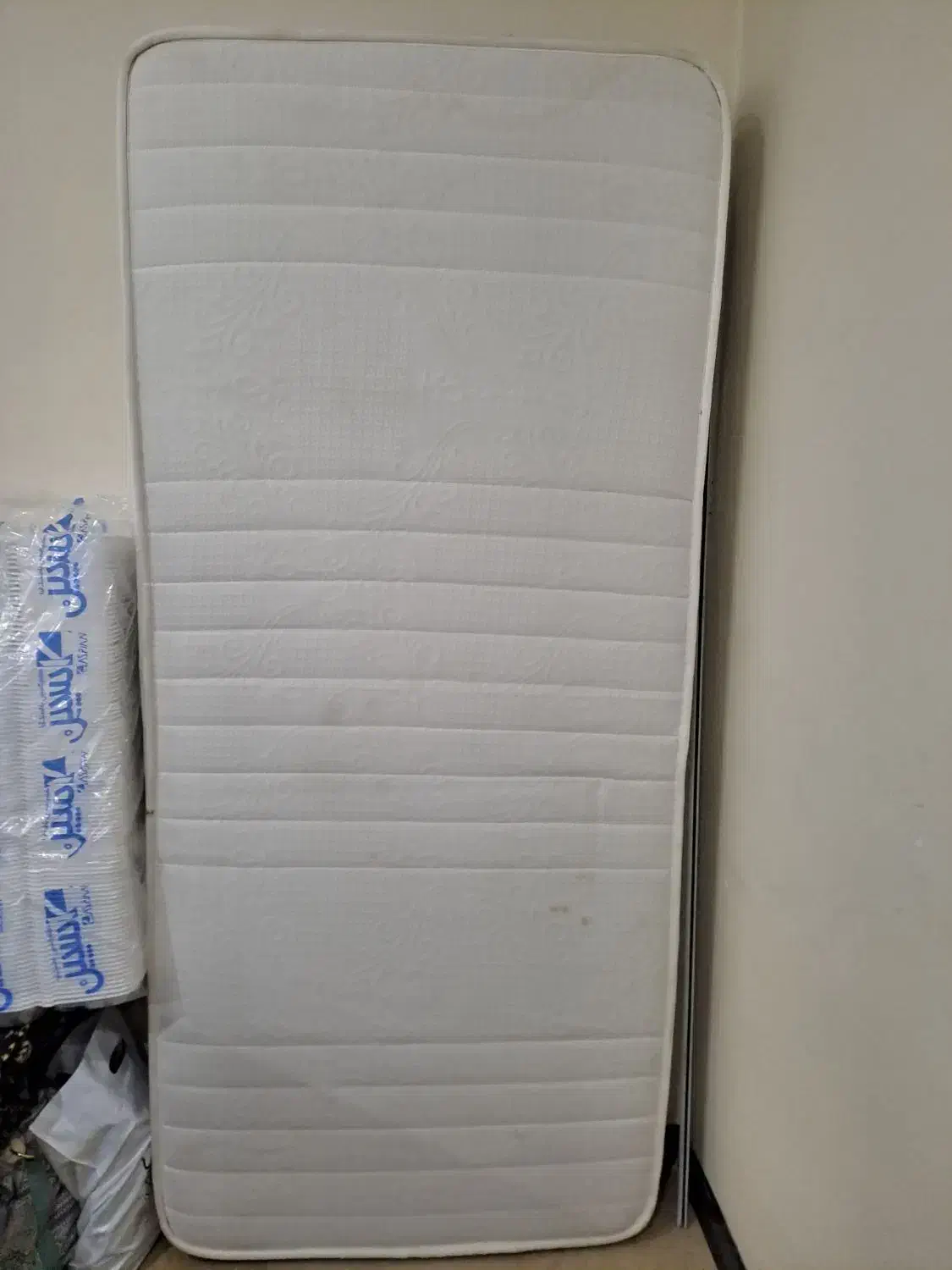 تشک طبی|تشک تختخواب|ری, سرتخت|دیوار