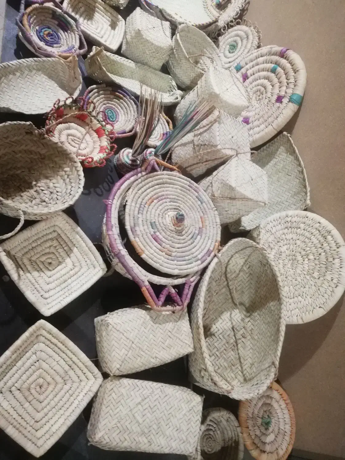 حصیر و گلدان|صنایع دستی و سایر لوازم تزئینی|کرمان, |دیوار