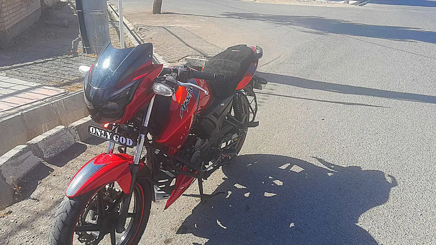 موتور اپاچی مدل ۹۵|موتورسیکلت|تربتحیدریه, باغ ملی|دیوار