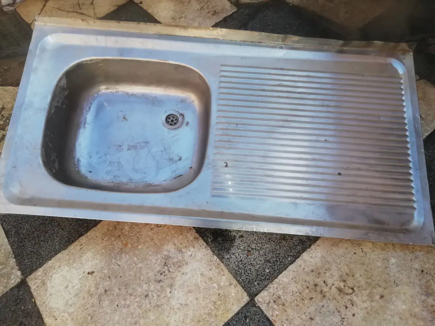 سینک ظرفشویی|آب‌چکان و نظم‌دهنده ظروف|فسا, |دیوار