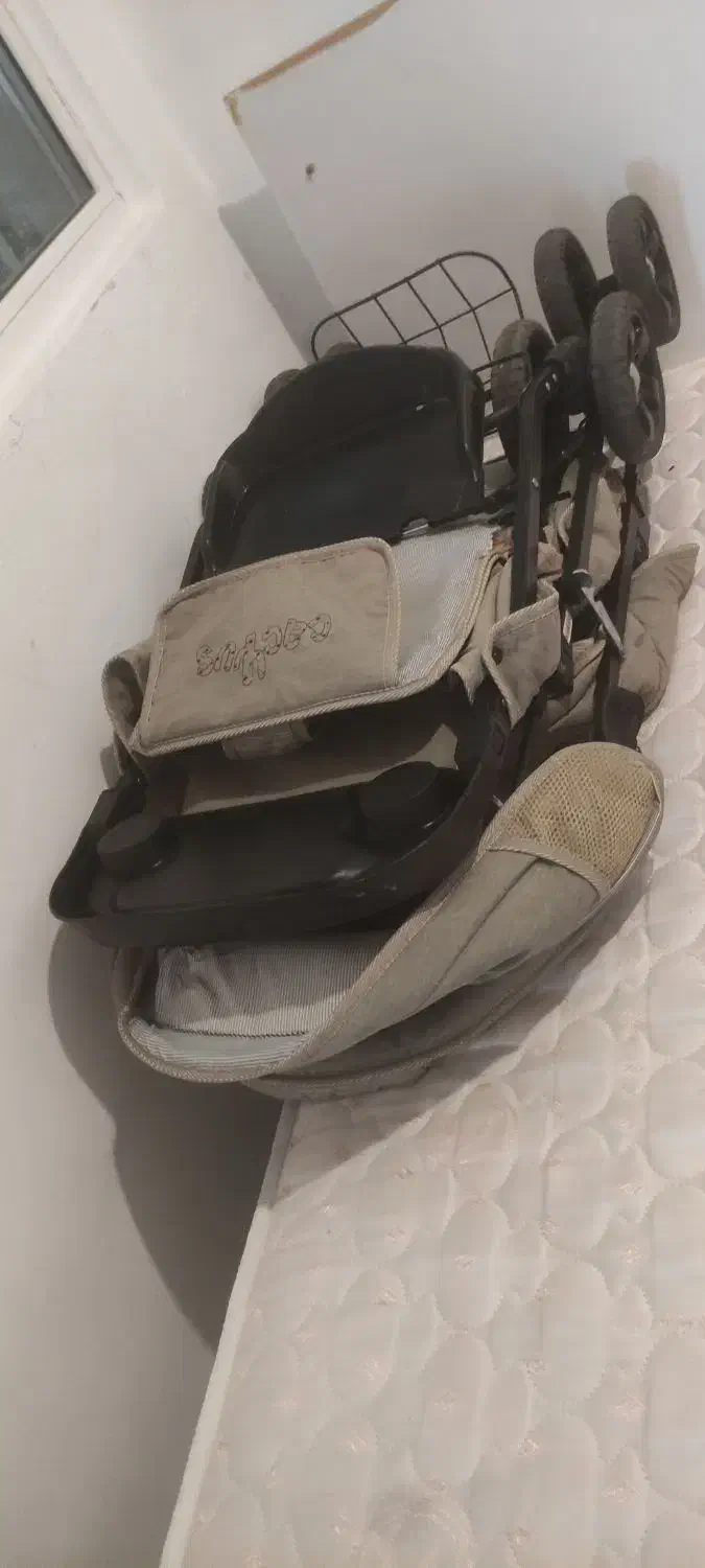 کالسکه دو قلو در حد نو|کالسکه و لوازم جانبی|اسلام‌شهر, شهرک قائمیه|دیوار