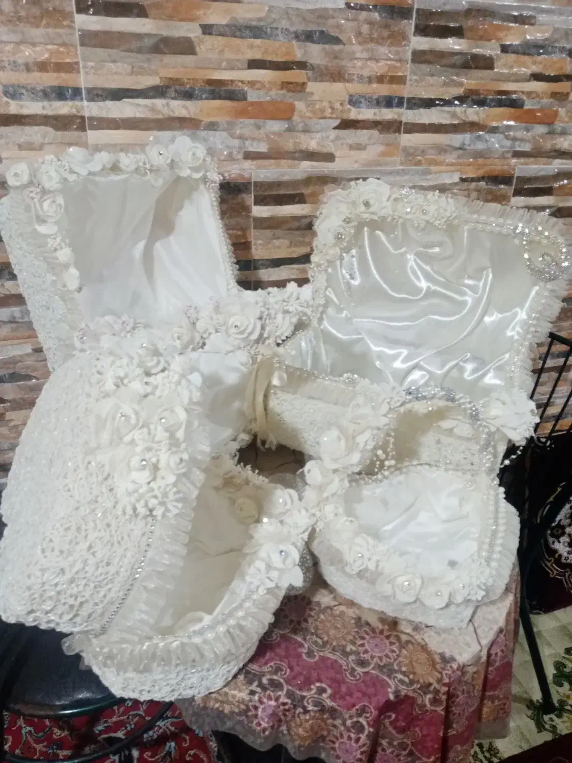 تعدادی وسایل برای عروس خانمها|ساعت دیواری و تزئینی|رودسر, |دیوار