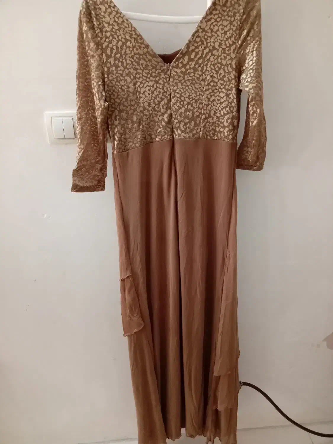 لباس مجلسی|لباس|خمین, |دیوار