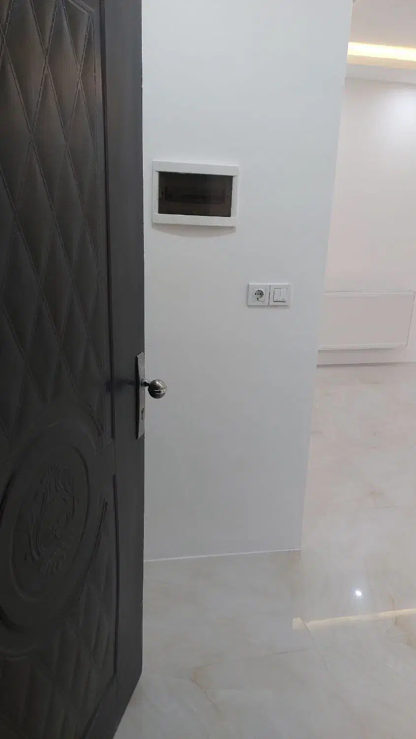 ۸۳ متر غازیان خ طالقانی پلاک ۱|فروش دفتر کار، اتاق اداری، مطب|بندر انزلی, آذربایجان|دیوار