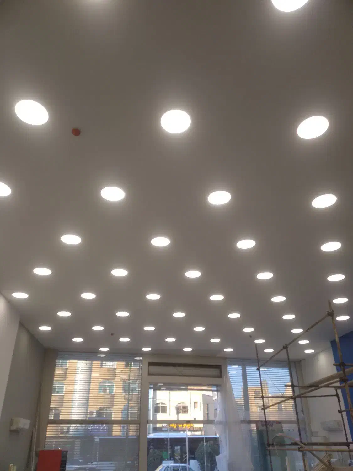 نیروی نیمه ماهر و ساده برقکار و شبکه کار|استخدام صنعتی، فنی، مهندسی|تهران, شهرک غرب|دیوار