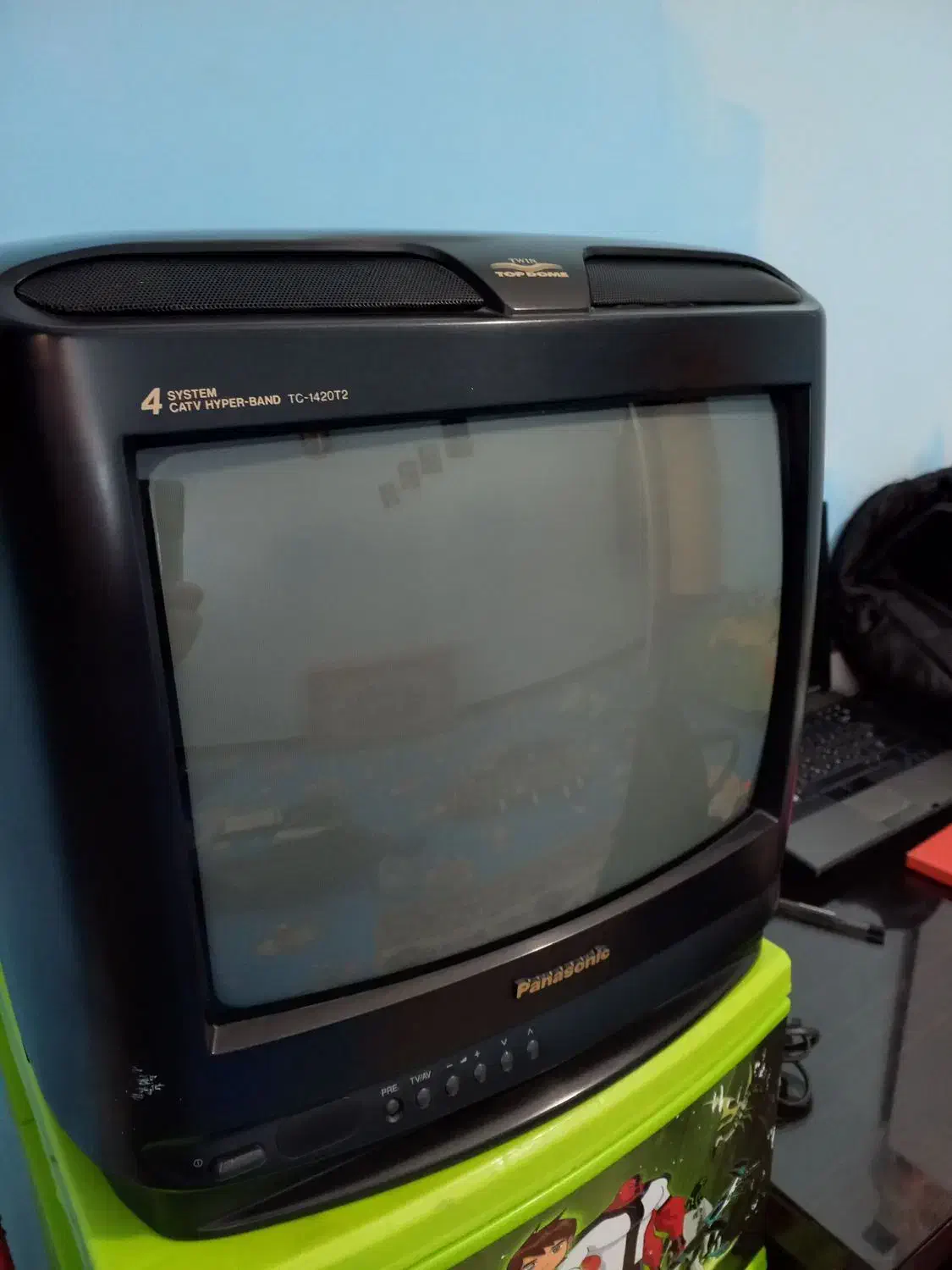 تلویزیون۱۴اینچ|تلویزیون و پروژکتور|سنندج, |دیوار