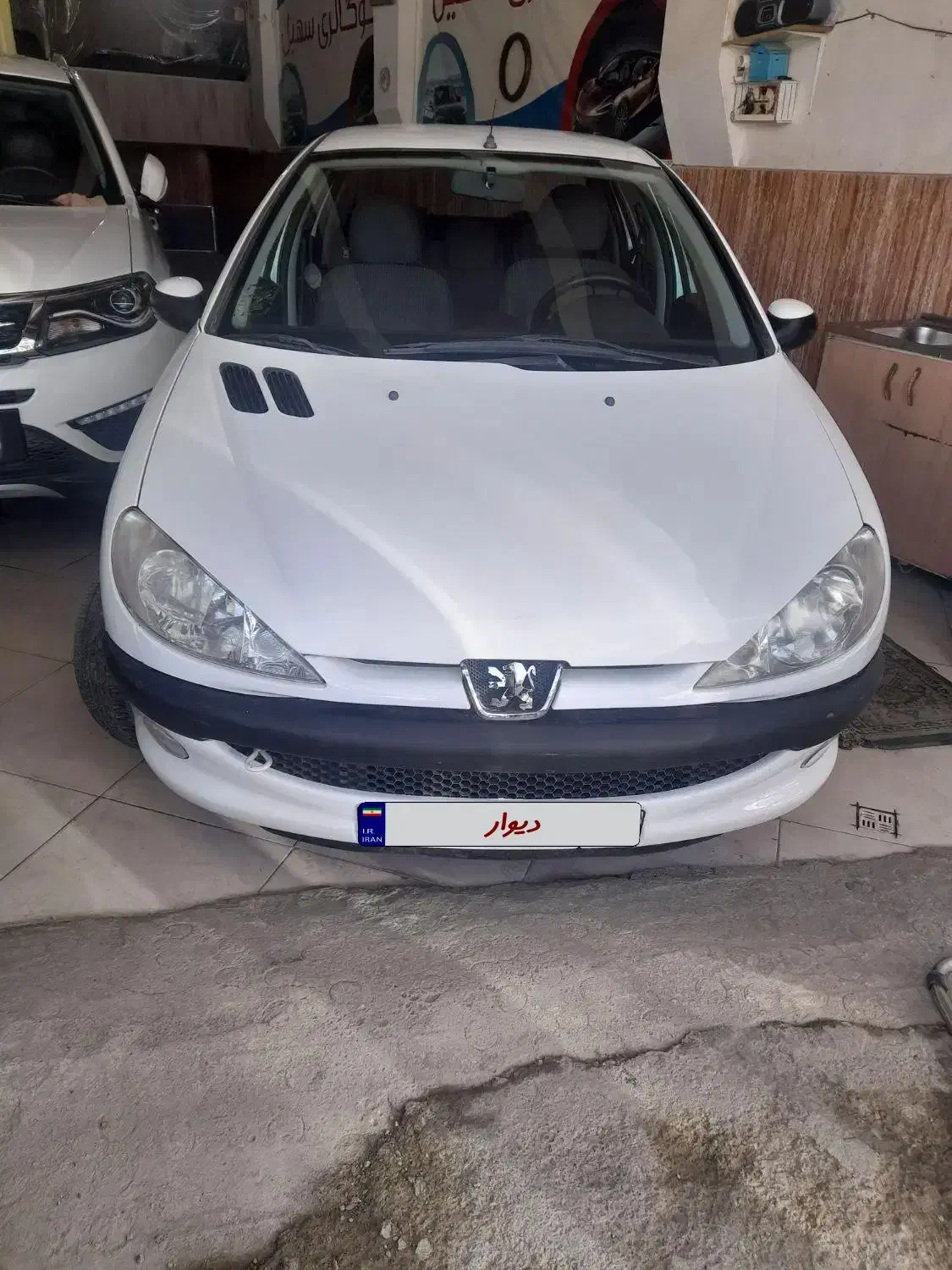 ۲۰۶ صندوقدار V8 در حد|خودرو سواری و وانت|فلاورجان, |دیوار